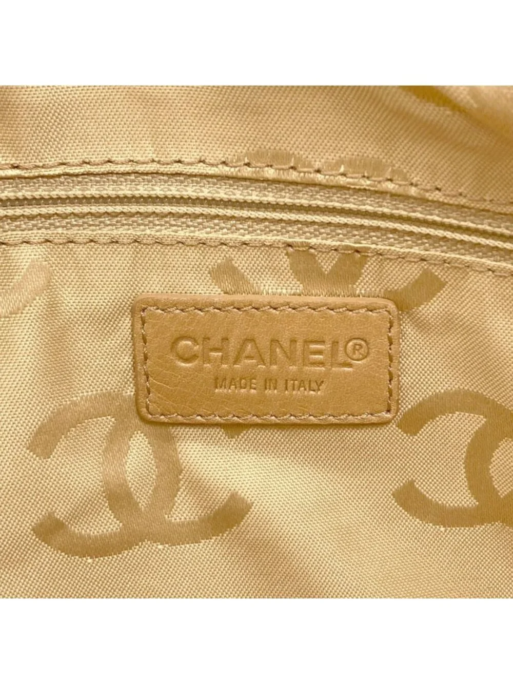 Chanel Chain Tote Bag Calfskin